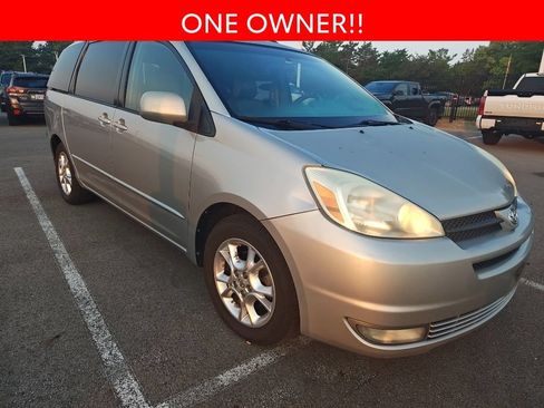 Used 2005 Toyota Sienna XLE w/ XLE Pkg 5 FWD image 3