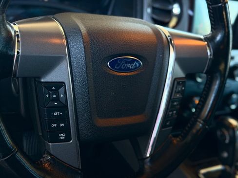 Used 2017 Ford Expedition Platinum AWD/4WD image 23
