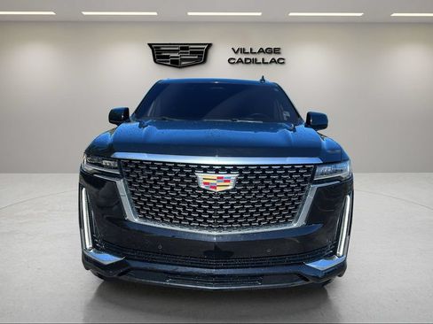 Certified 2024 Cadillac Escalade ESV Premium Luxury w/ LPO, Floor Liner Package AWD/4WD image 8