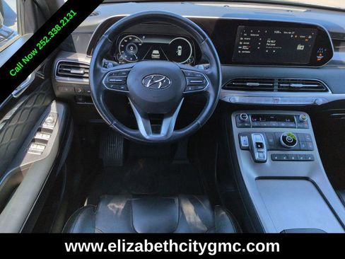 Used 2022 Hyundai Palisade Calligraphy w/ Winter Package FWD image 17