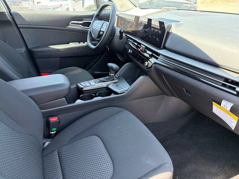 New 2026 Kia Sportage LX w/ LX Convenience Package AWD/4WD image 22