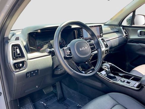 Used 2022 Kia Sorento SX FWD image 9