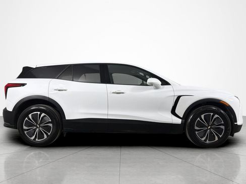 Used 2025 Chevrolet Blazer EV LT FWD image 6