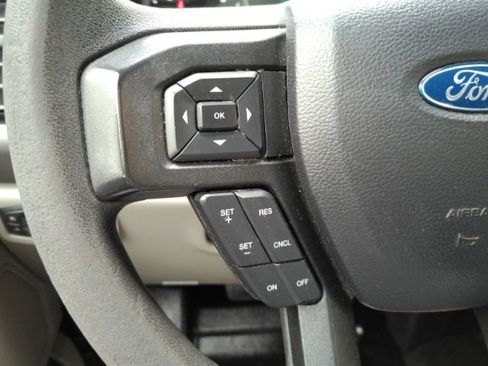 Used 2020 Ford F150 XLT AWD/4WD image 32