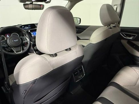Used 2019 Subaru Forester Premium AWD/4WD image 39