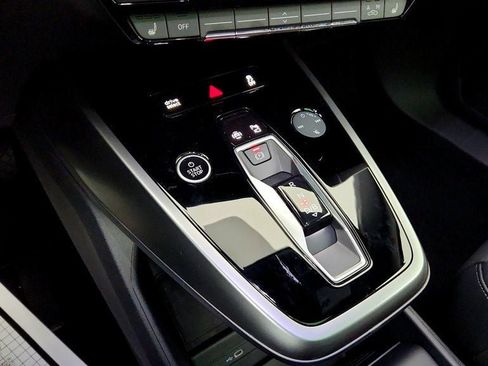 Used 2024 Audi Q4 e-tron Premium Plus w/ Premium Plus image 17