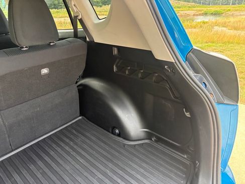 Used 2018 Toyota RAV4 LE w/ All Weather Liner Package FWD image 46