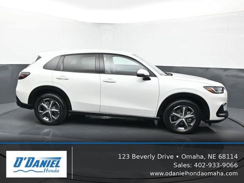Used 2024 Honda HR-V EX-L image 7