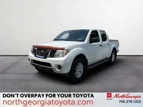 Used 2015 Nissan Frontier SV RWD image 1