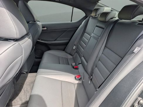 Used 2022 Lexus IS 350 F Sport image 10