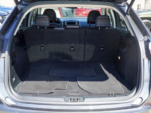 Used 2019 Ford Edge Titanium w/ Equipment Group 301A image 7