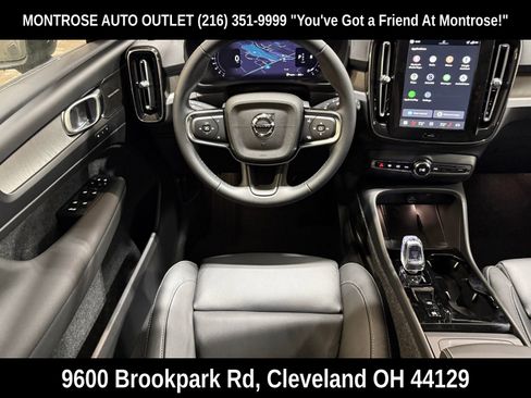 New 2026 Volvo XC40 B5 Ultra w/ Protection Package Premier image 27