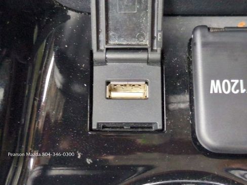 Used 2022 Toyota Prius Prime LE image 23