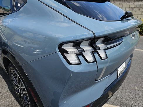 Used 2024 Ford Mustang Mach-E Premium image 34