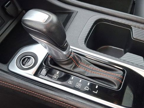 Used 2025 Nissan Sentra SR w/ SR Premium Package image 16