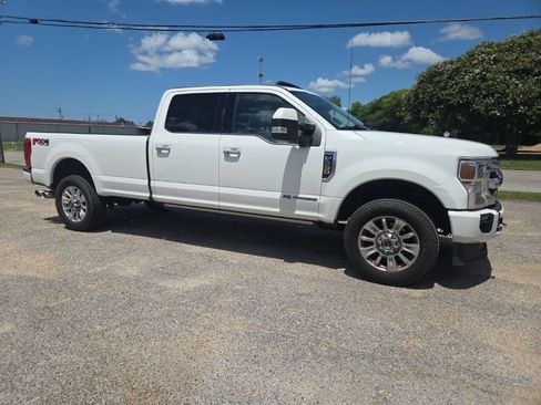 Used 2021 Ford F350 Limited AWD/4WD image 9