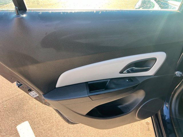 Used 2014 Chevrolet Cruze LS FWD image 14