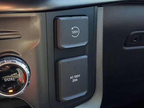 Used 2022 Ford F150 Platinum w/ Equipment Group 701A High image 36