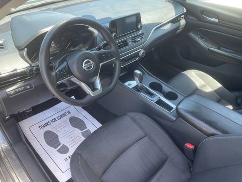 Used 2022 Nissan Altima 2.5 S image 11