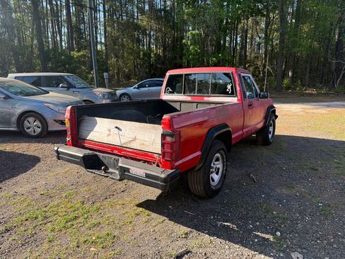 Used 1988 Jeep Comanche Pioneer image 5