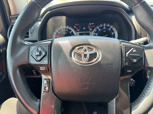 Certified 2018 Toyota 4Runner TRD Off-Road Premium AWD/4WD image 14