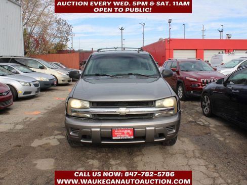 Used 2007 Chevrolet TrailBlazer LS w/ LS Preferred Equipment Group image 2