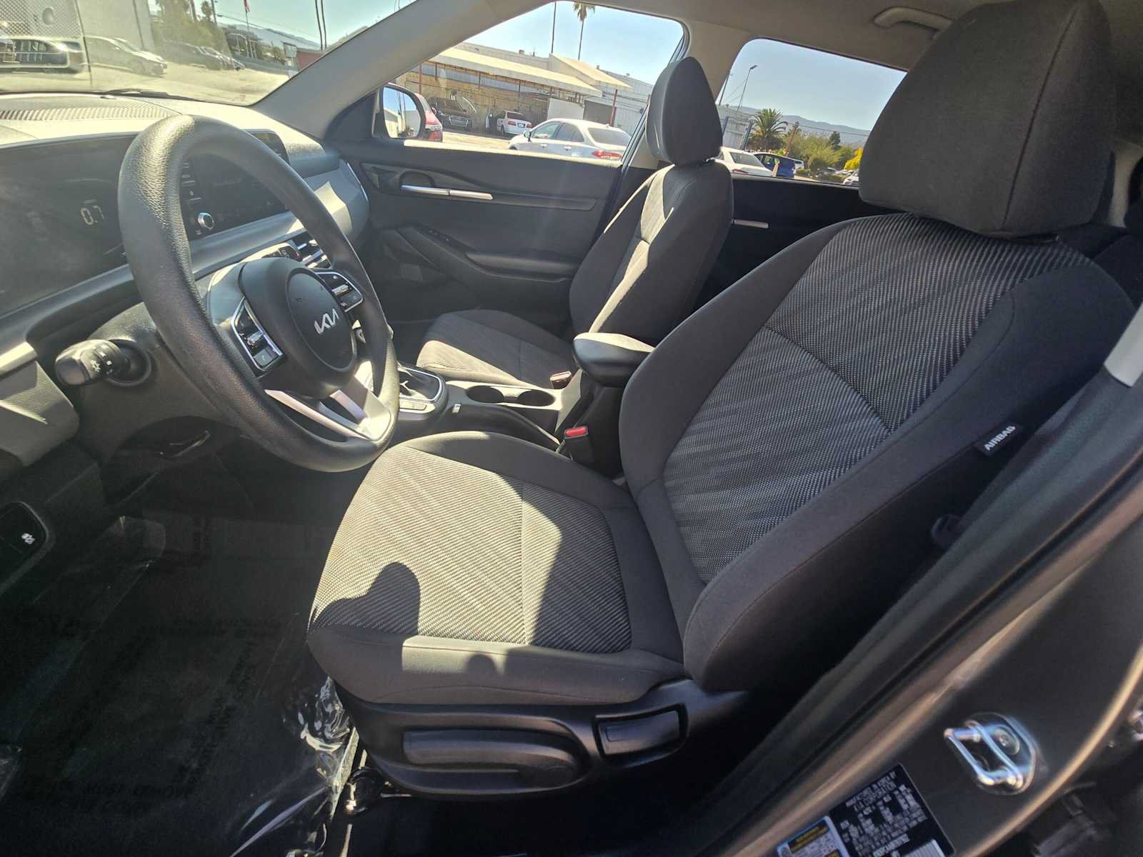 Used 2024 Kia Seltos LX AWD/4WD image 21