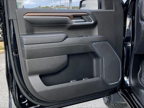 Used 2024 Chevrolet Silverado 1500 LT Trail Boss w/ LPO, Dark Essentials Package image 43