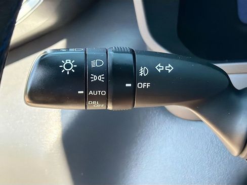 Used 2023 Toyota Tundra Platinum RWD image 28