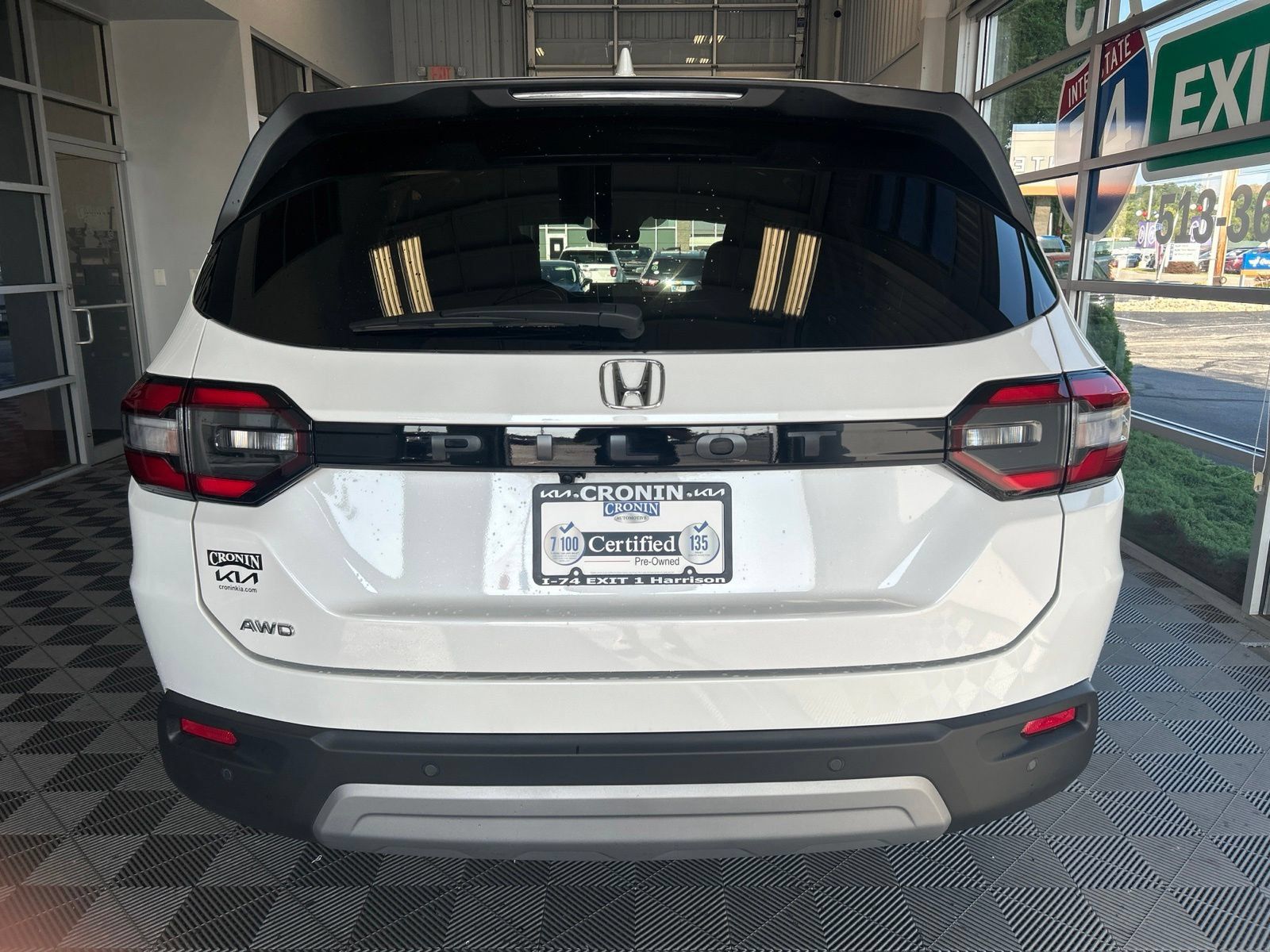 Used 2025 Honda Pilot EX-L image 5