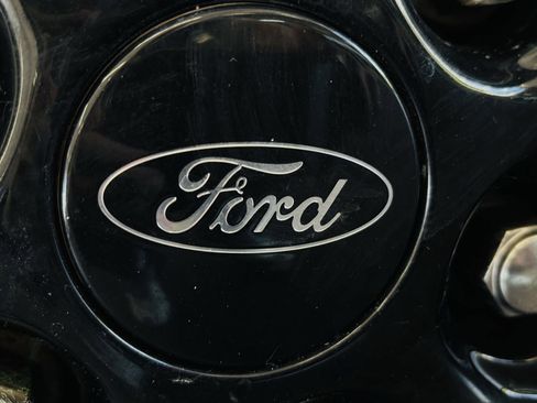 Used 2022 Ford Expedition Limited w/ Equipment Group 304A AWD/4WD image 26