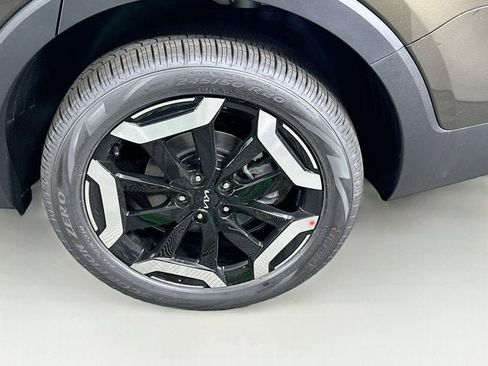 New 2025 Kia Telluride S image 11