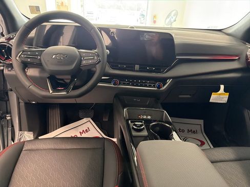 New 2027 Chevrolet Equinox RS FWD image 17