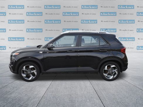 Used 2025 Hyundai Venue SEL FWD image 8