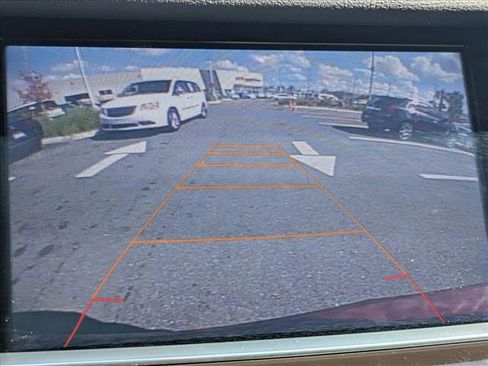 Used 2017 Cadillac XT5 FWD image 12