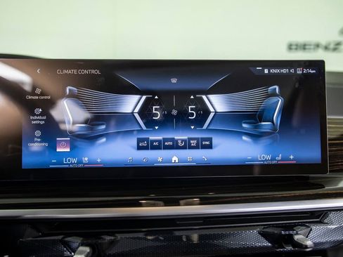 Used 2026 BMW X5 sDrive40i w/ M Sport Package RWD image 28