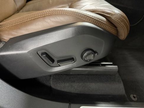 Used 2019 Volvo XC90 T6 Inscription w/ Luxury Package image 27