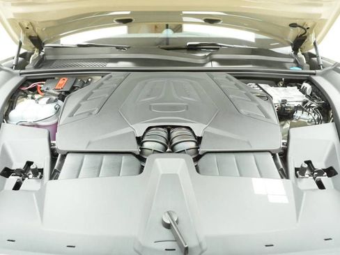 New 2026 Porsche Cayenne GTS AWD/4WD image 30