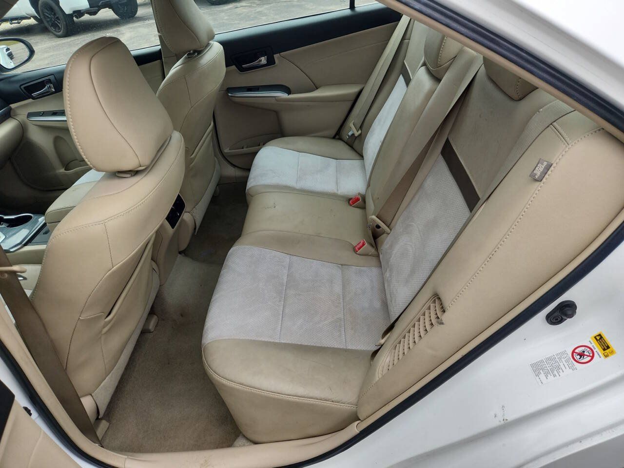 Used 2014 Toyota Camry XLE w/ Leather Package FWD image 15