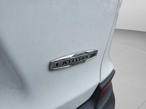 Used 2020 Jeep Cherokee Latitude Plus w/ Comfort/Convenience Group image 21