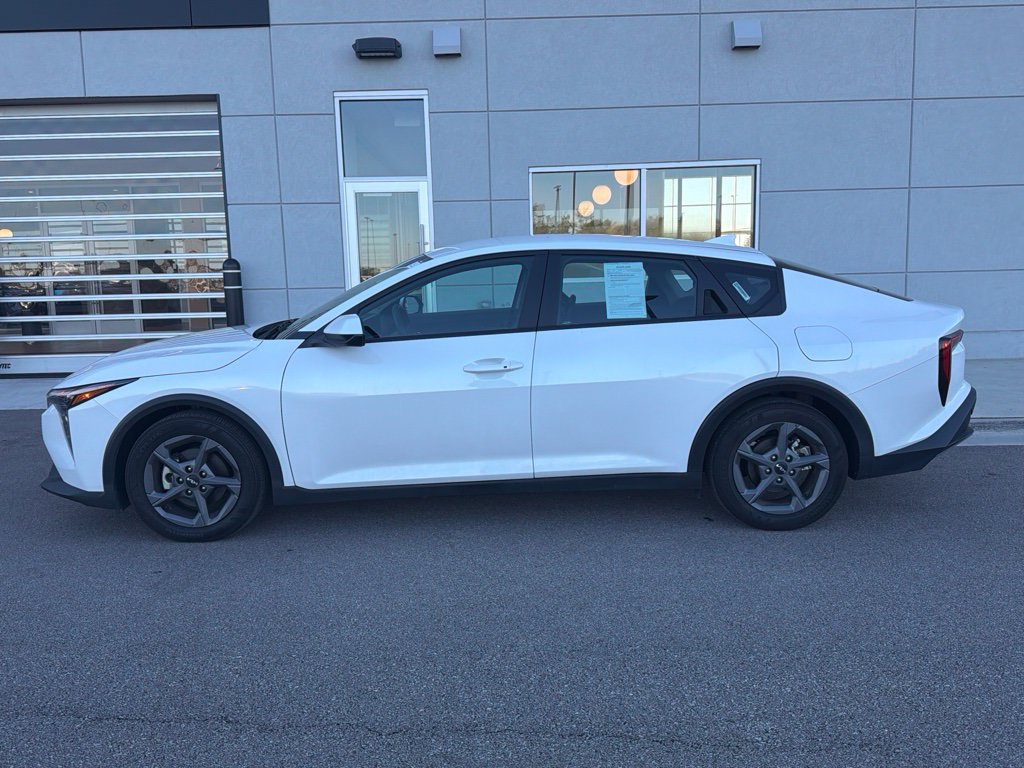 Used 2025 Kia K4 FWD image 3