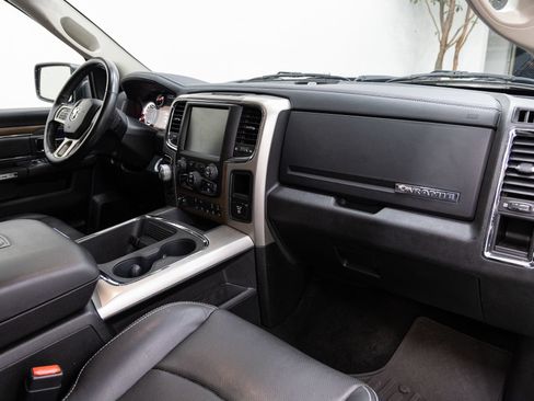 Used 2016 RAM 1500 Laramie w/ Convenience Group AWD/4WD image 13
