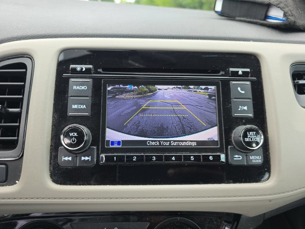 Used 2022 Honda HR-V LX image 19