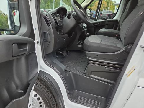 New 2025 RAM ProMaster 2500 image 12
