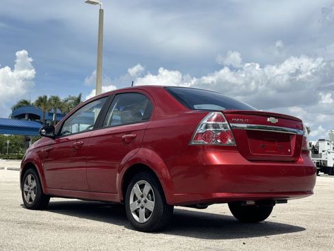 Used 2009 Chevrolet Aveo LT w/ Power and Convenience Package FWD image 6