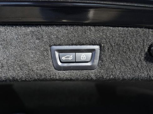 Used 2019 BMW 750i xDrive image 13