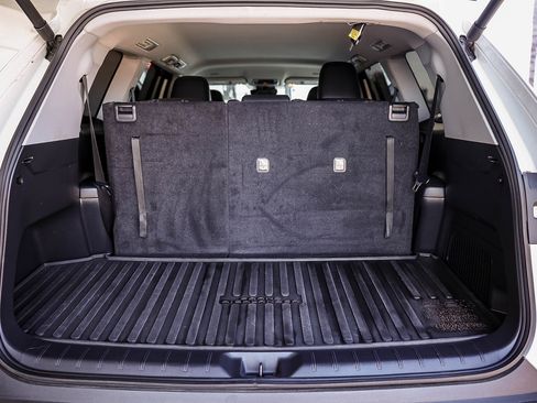 Used 2024 Toyota Grand Highlander FWD image 32