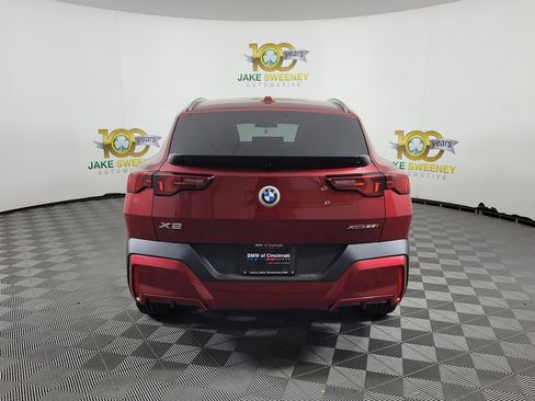 Certified 2025 BMW X2 xDrive28i w/ Premium Package image 6