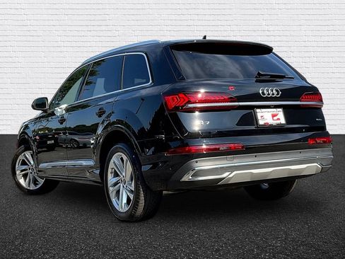 Used 2023 Audi Q7 3.0T Premium w/ Convenience Package AWD/4WD image 4