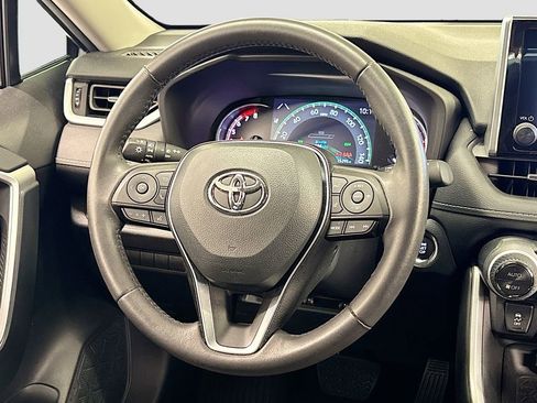 Used 2024 Toyota RAV4 XLE Premium image 18